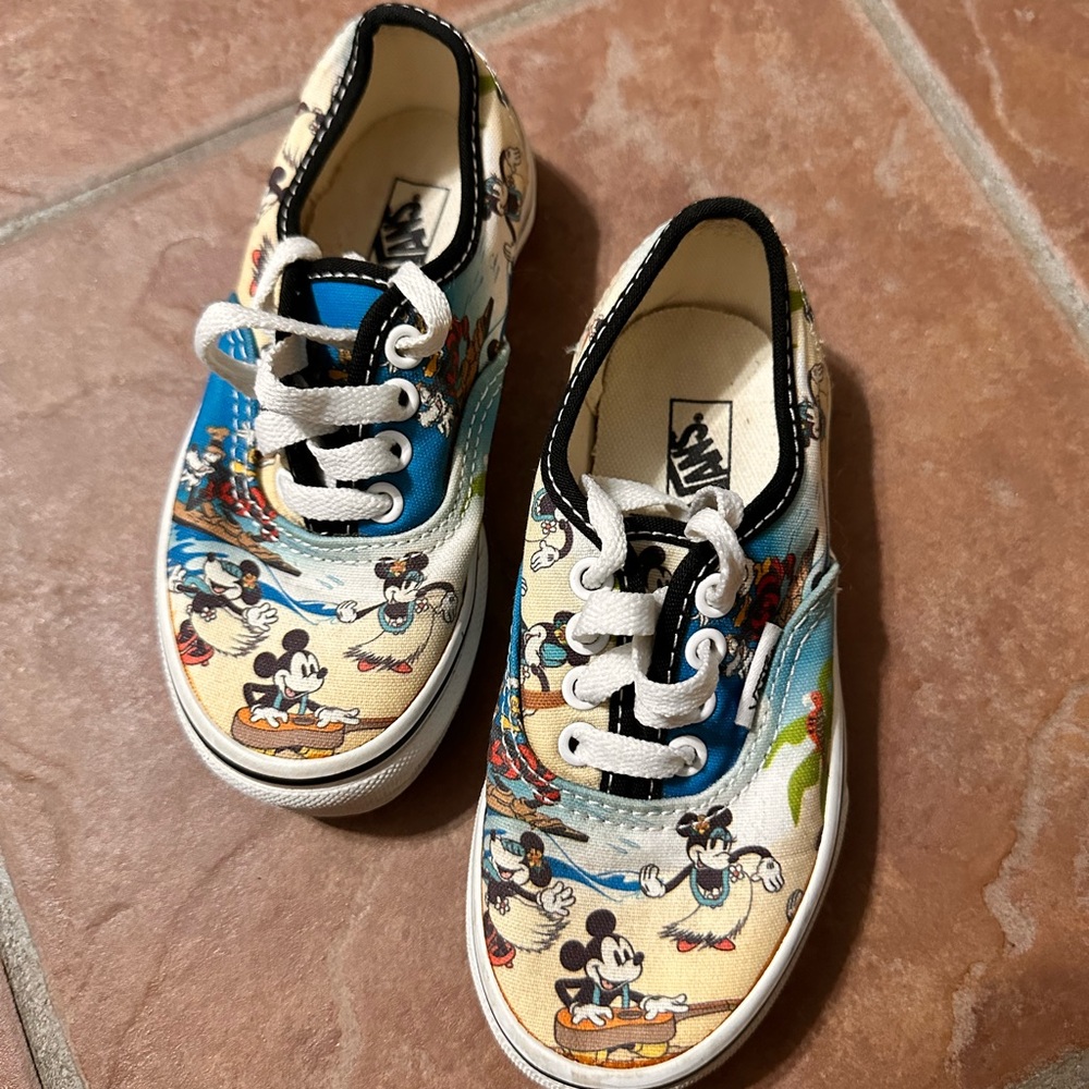 Vans Disney Mickey Mouse Rare Shoes Size 11 Toddler Youth